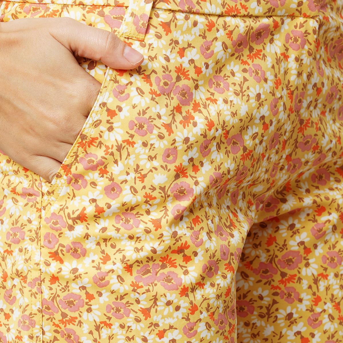 Gorgeous Floral Print Shorts for Women - Regular Fit Cotton