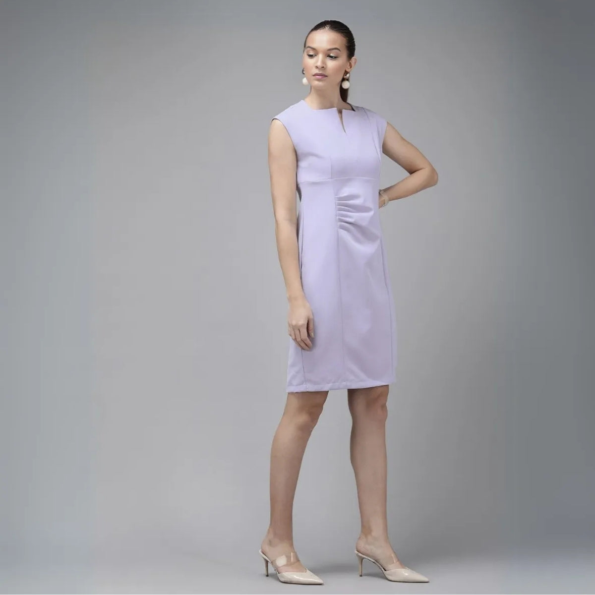 Pack of 4 Women’s Dresses: Chic, Trendy, and Timeless