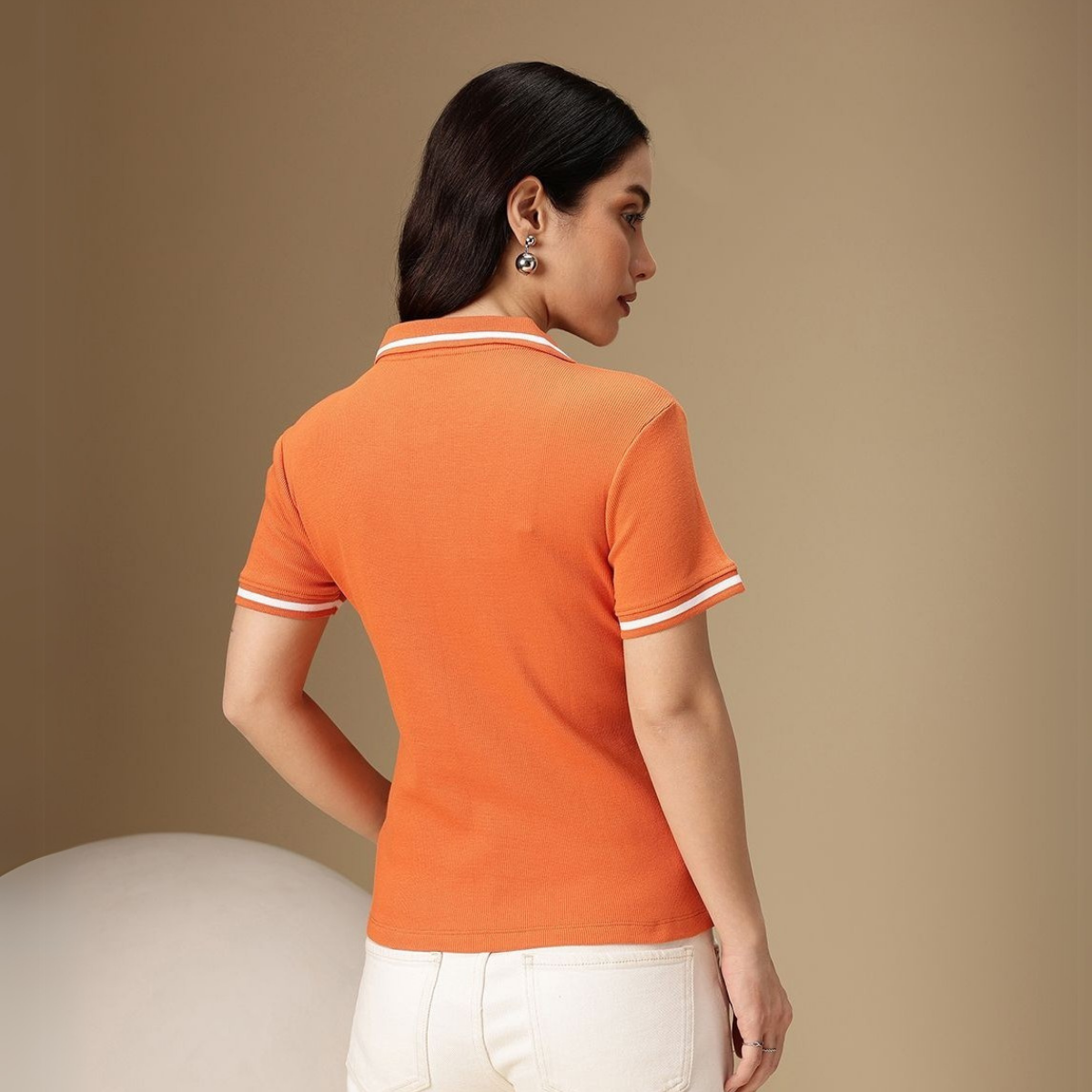 Style Made Simple: Discover Your 4-Pack Tee Collection