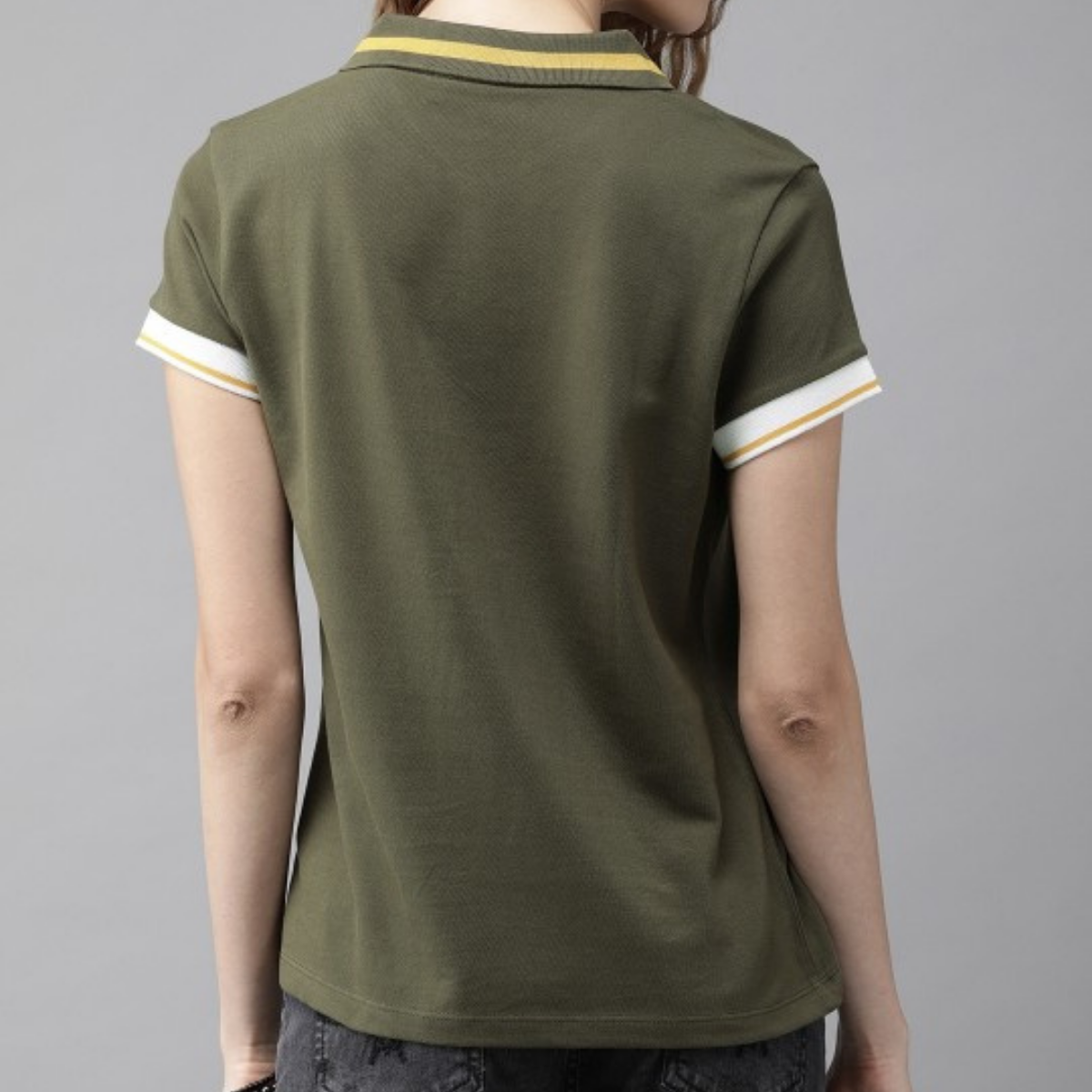 Style Made Simple: Discover Your 4-Pack Tee Collection