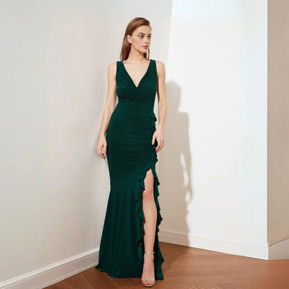 Pack of 4 Women’s Dresses: Chic, Trendy, and Timeless